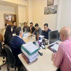 بررسی توسعه شهرک های صنعتی و تملک اراضی در استان